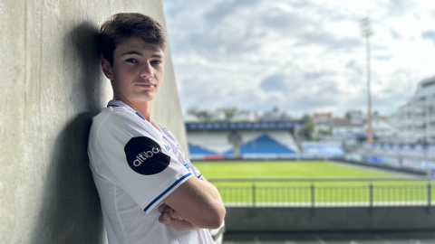 Stordabu med proffkontrakt